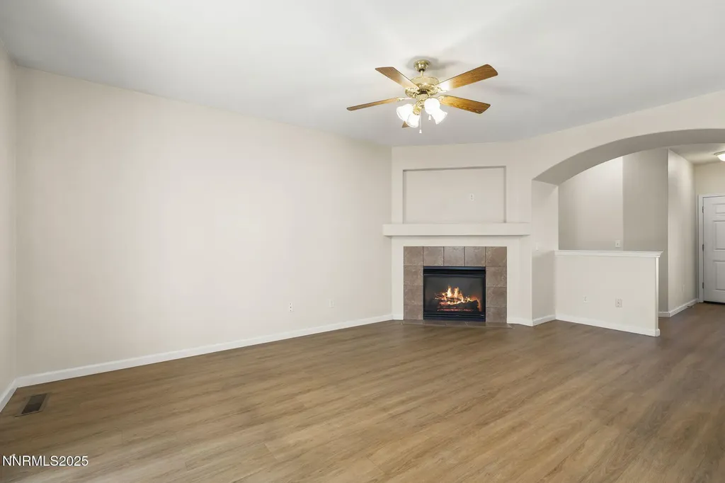 1371 Chichester Gardnerville NV 89410
