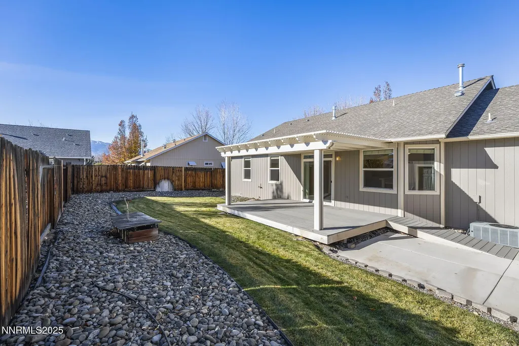 1371 Chichester Gardnerville NV 89410