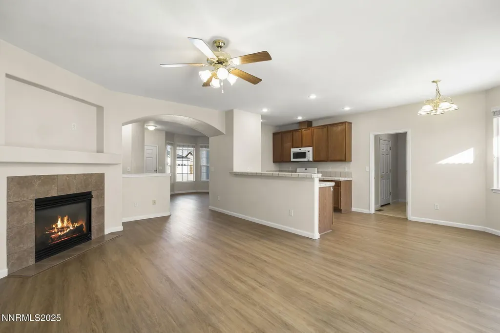 1371 Chichester Gardnerville NV 89410