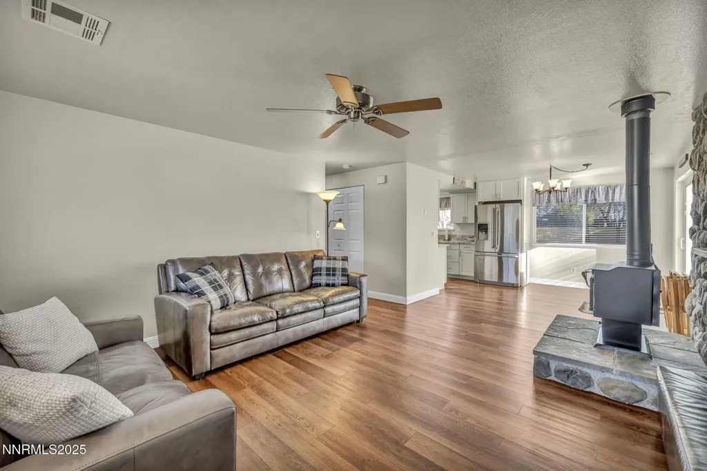 707 Addler Gardnerville NV 89460