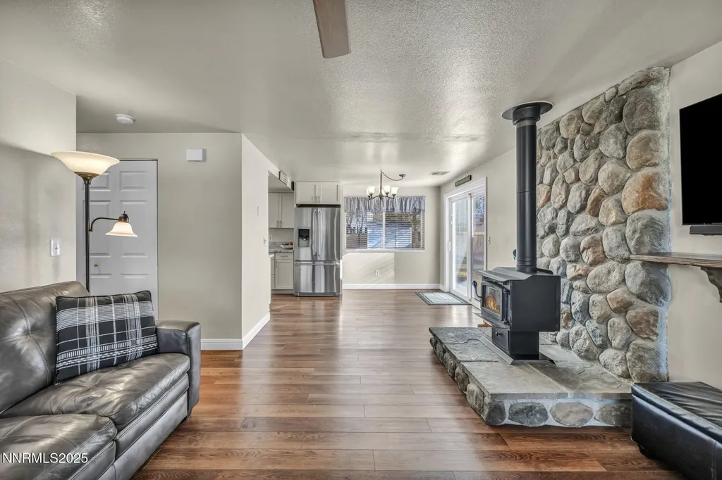 707 Addler Gardnerville NV 89460
