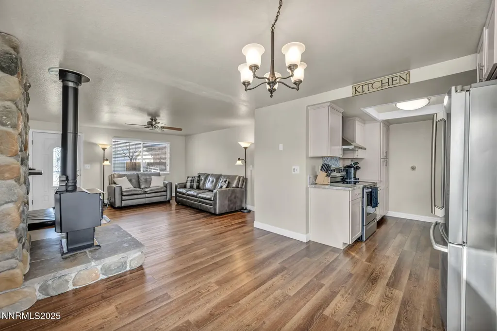 707 Addler Gardnerville NV 89460