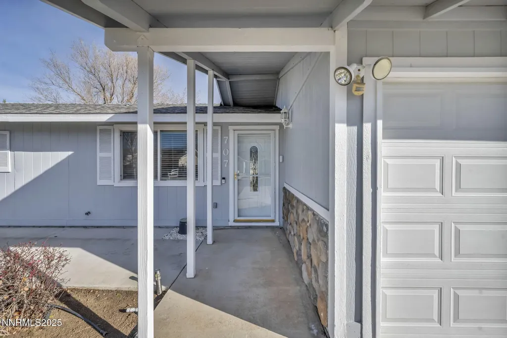 707 Addler Gardnerville NV 89460