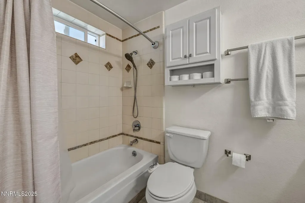 707 Addler Gardnerville NV 89460