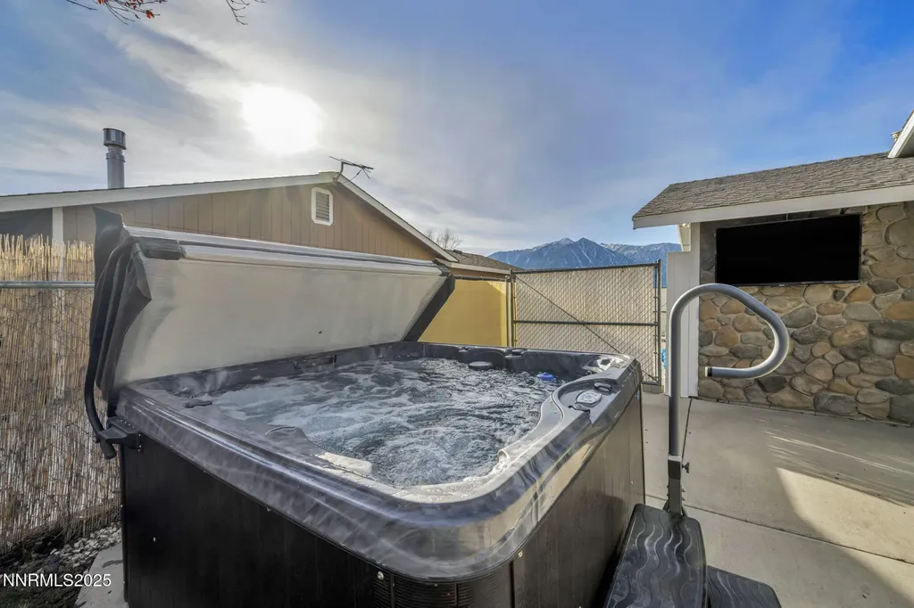 707 Addler Gardnerville NV 89460
