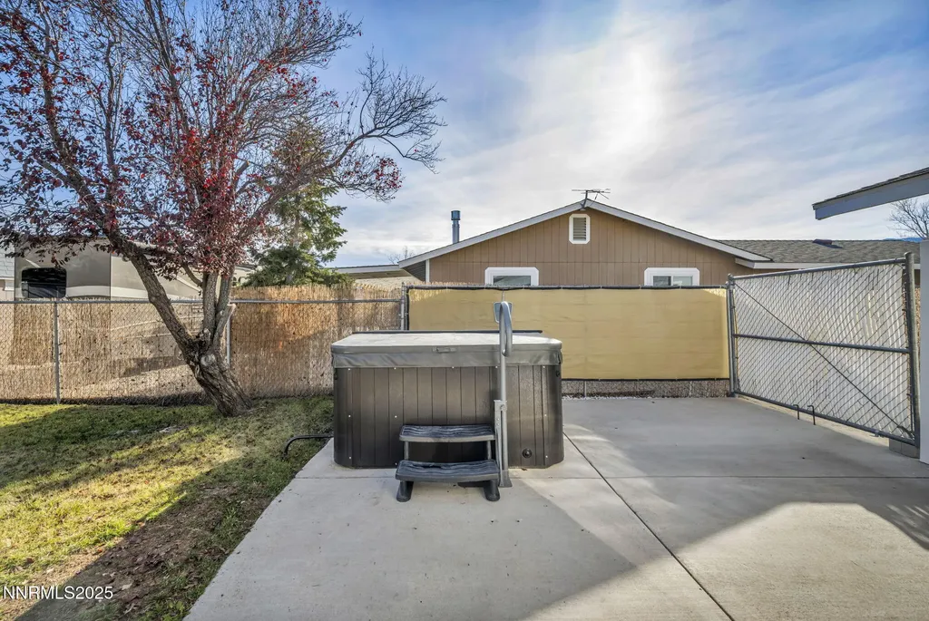 707 Addler Gardnerville NV 89460
