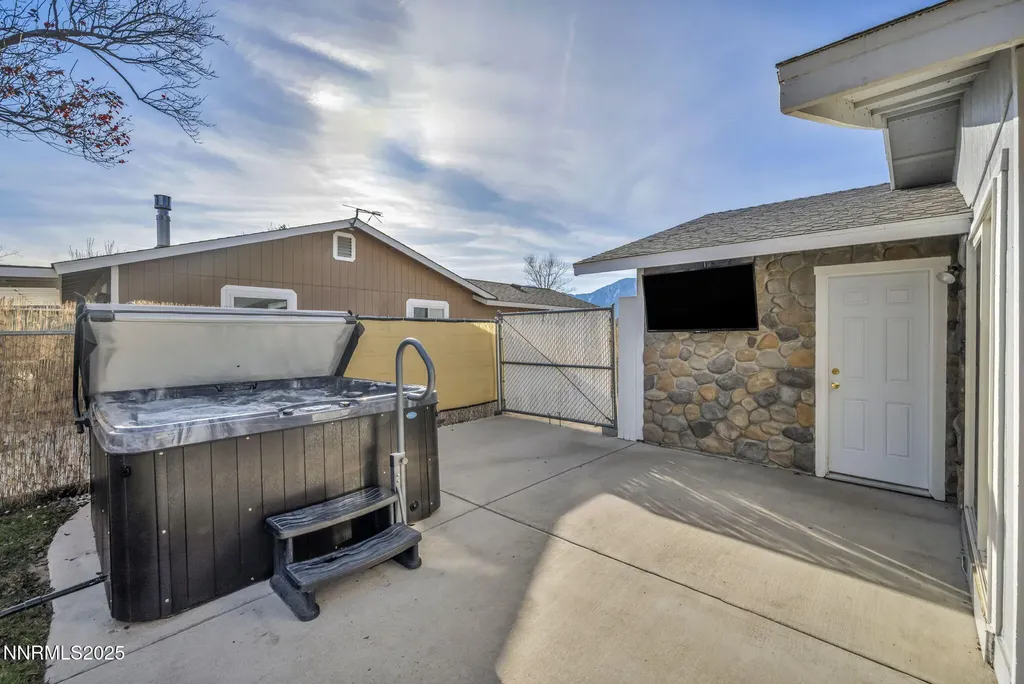 707 Addler Gardnerville NV 89460