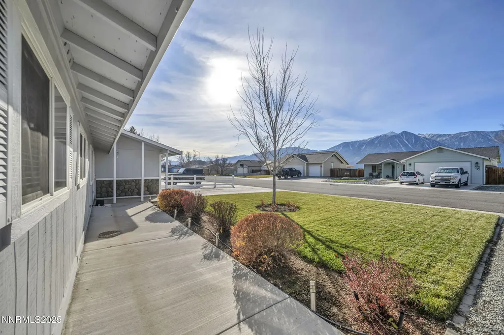 707 Addler Gardnerville NV 89460
