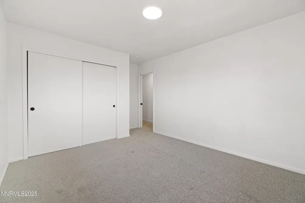 29 Whitacre Yerington NV 89447