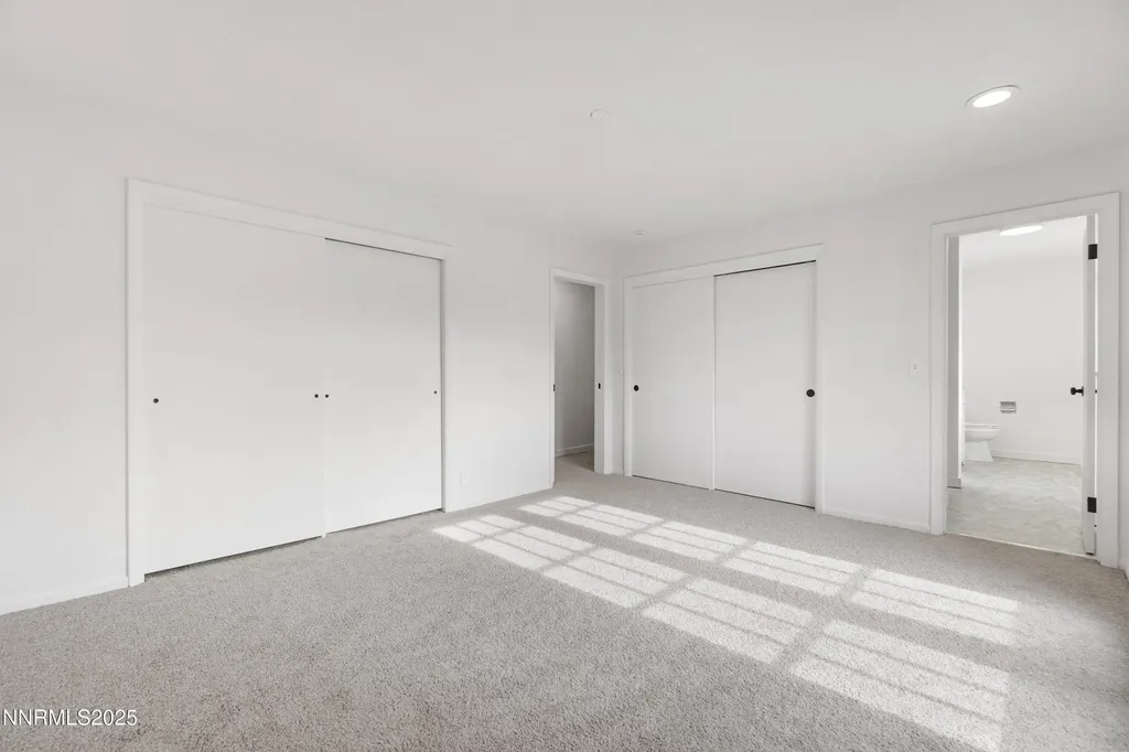 29 Whitacre Yerington NV 89447