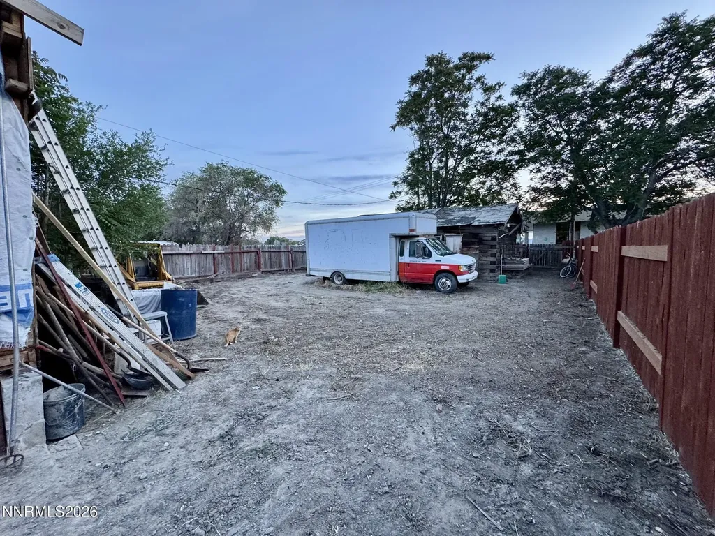 615 Grinnel Avenue Lovelock NV 89419