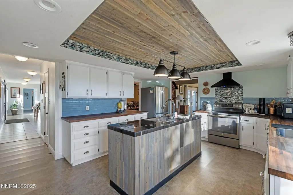 5595 Goldenrod Reno NV 89511