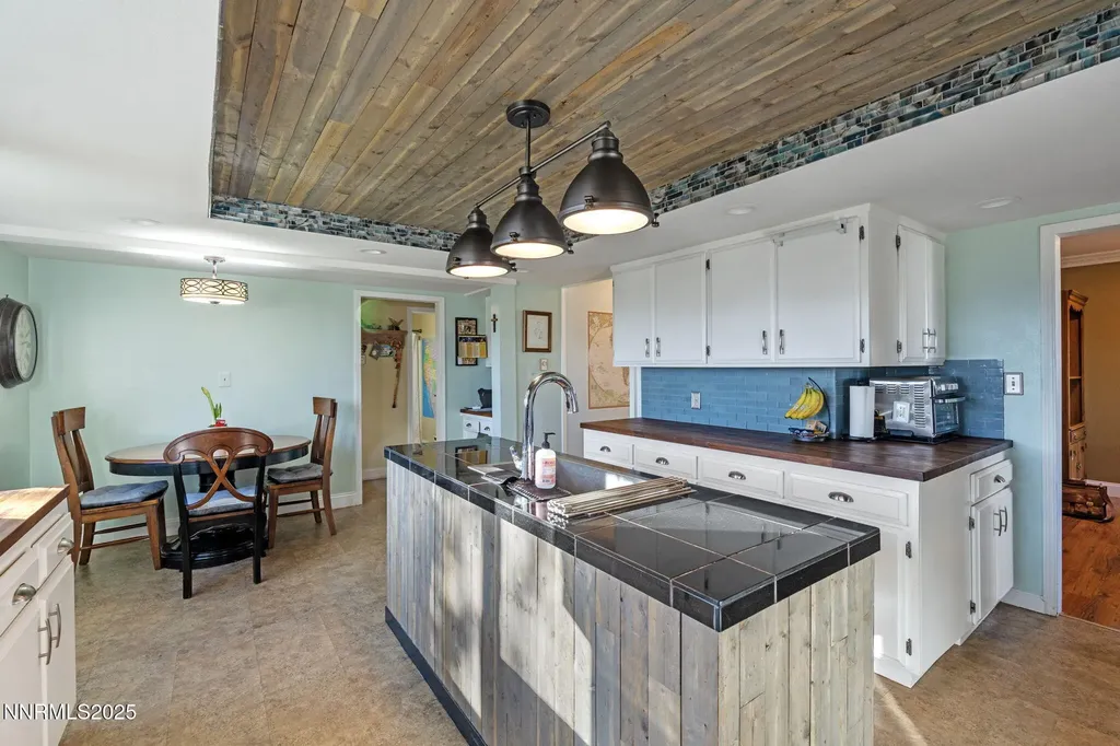 5595 Goldenrod Reno NV 89511