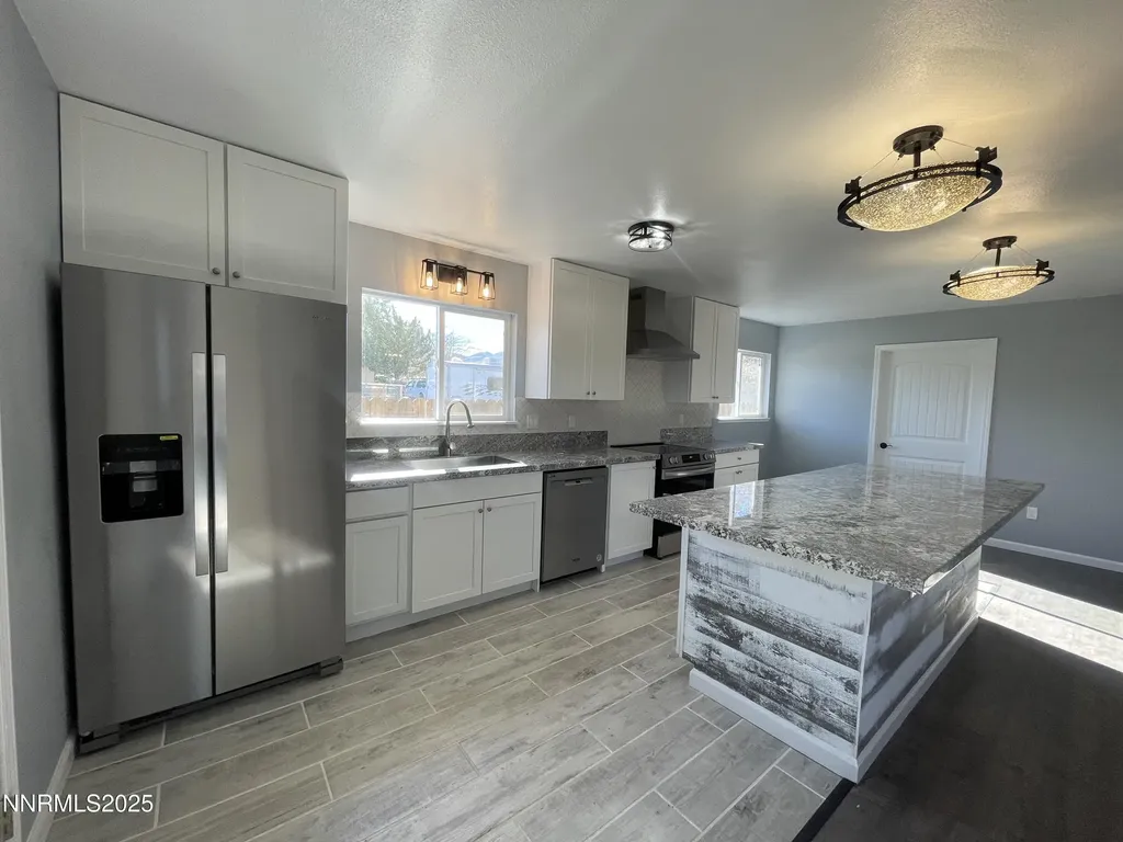 370 Connelly Street Hawthorne NV 89415