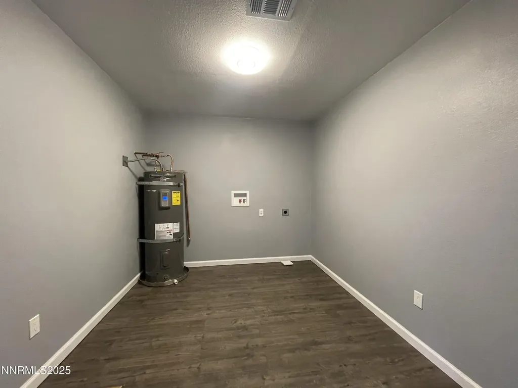 370 Connelly Street Hawthorne NV 89415