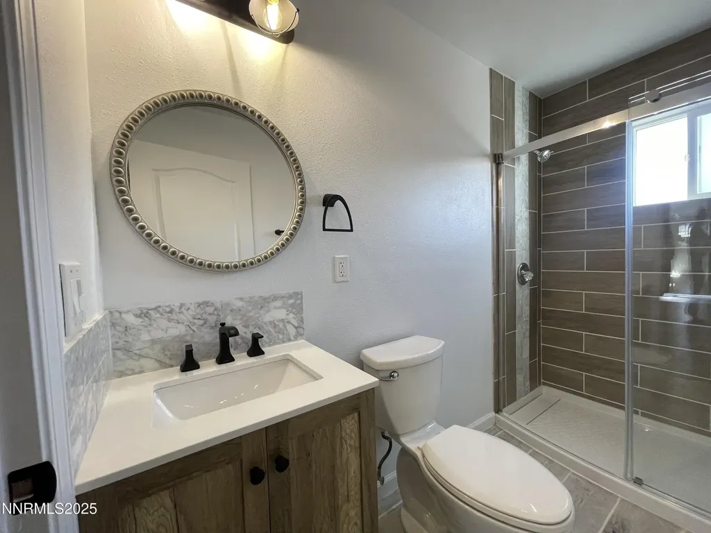 370 Connelly Street Hawthorne NV 89415