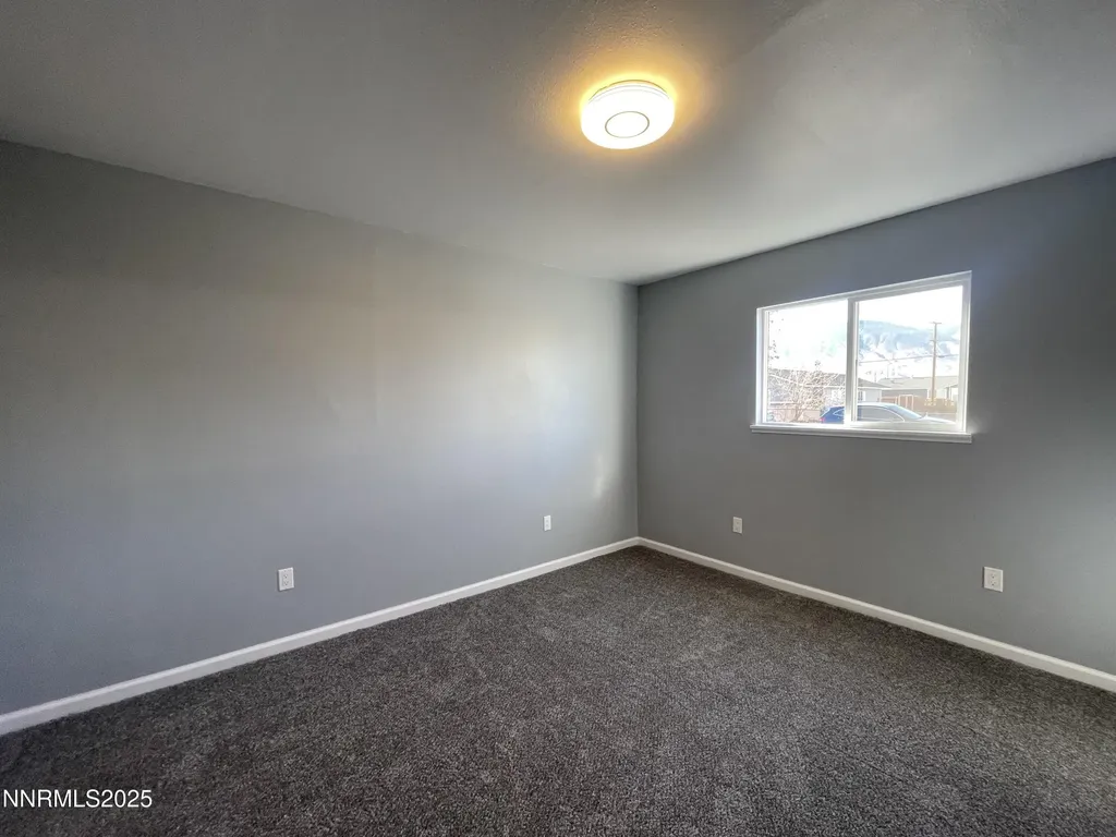 370 Connelly Street Hawthorne NV 89415