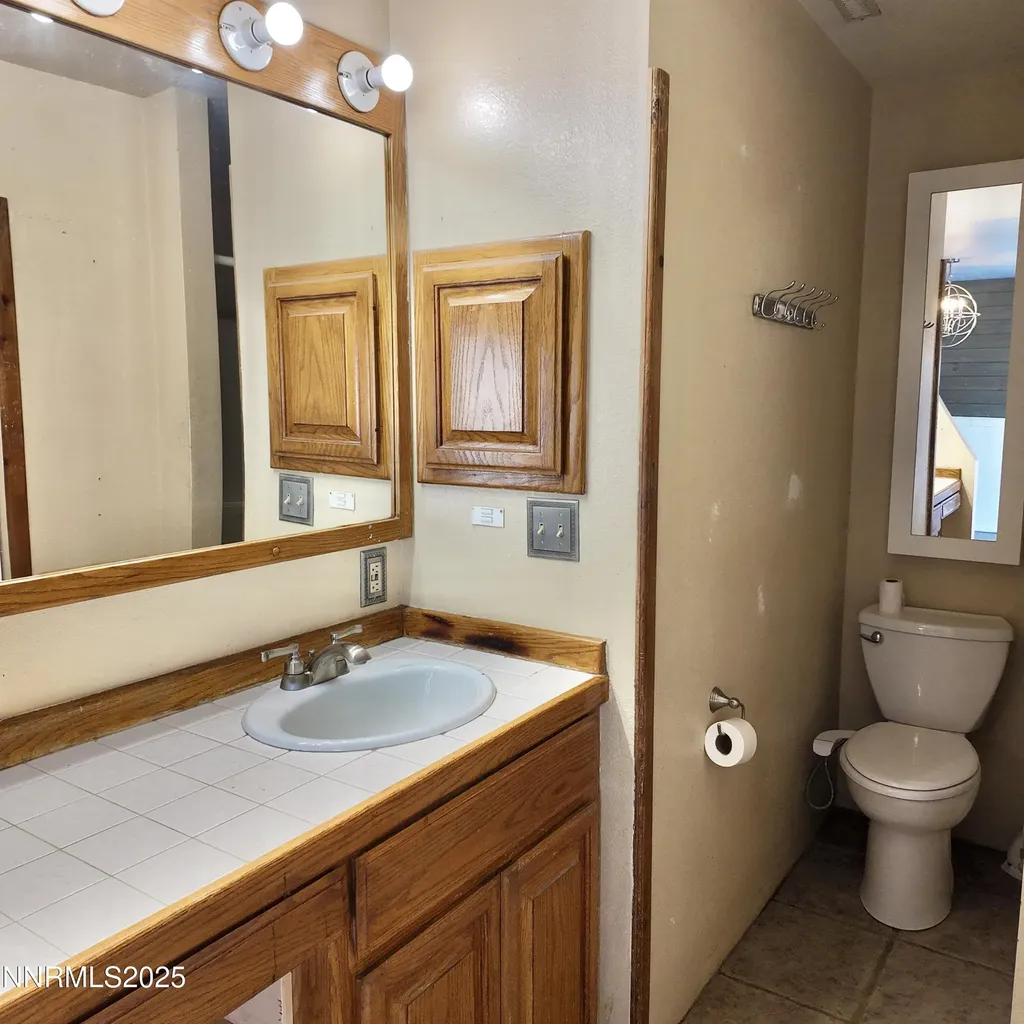 455 Connely Hawthorne NV 89415
