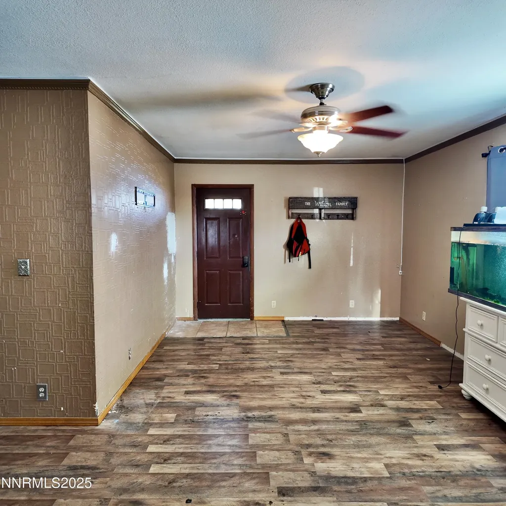455 Connely Hawthorne NV 89415