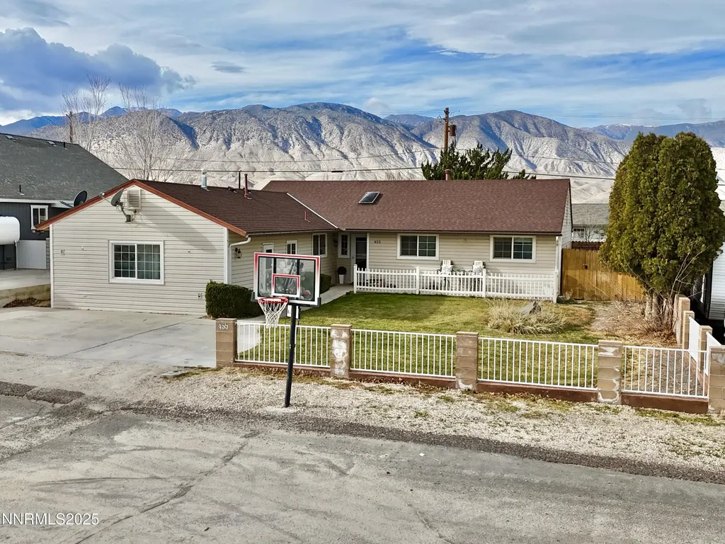455 Connely Hawthorne NV 89415