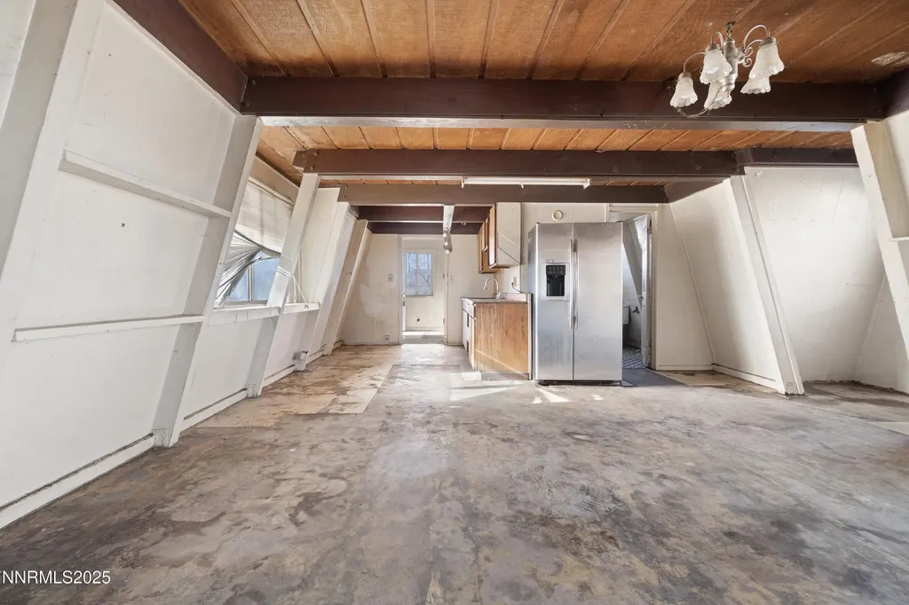 8800 Badger Silver Springs NV 89429
