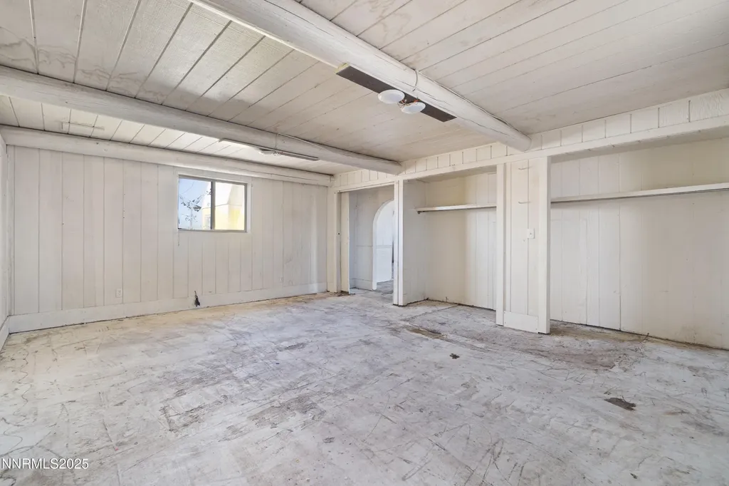 8800 Badger Silver Springs NV 89429
