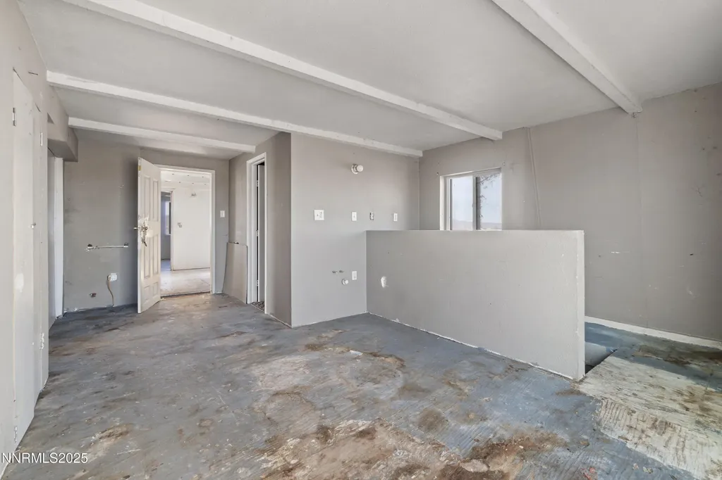 8800 Badger Silver Springs NV 89429