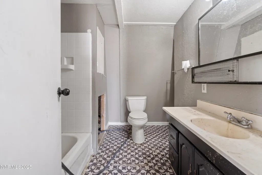 8800 Badger Silver Springs NV 89429