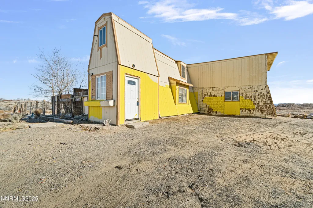 8800 Badger Silver Springs NV 89429