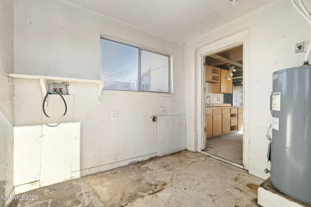 8800 Badger Silver Springs NV 89429
