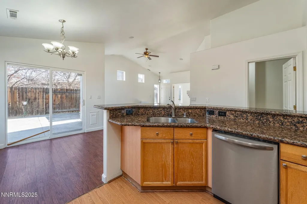 3124 Manzana Sparks NV 89436