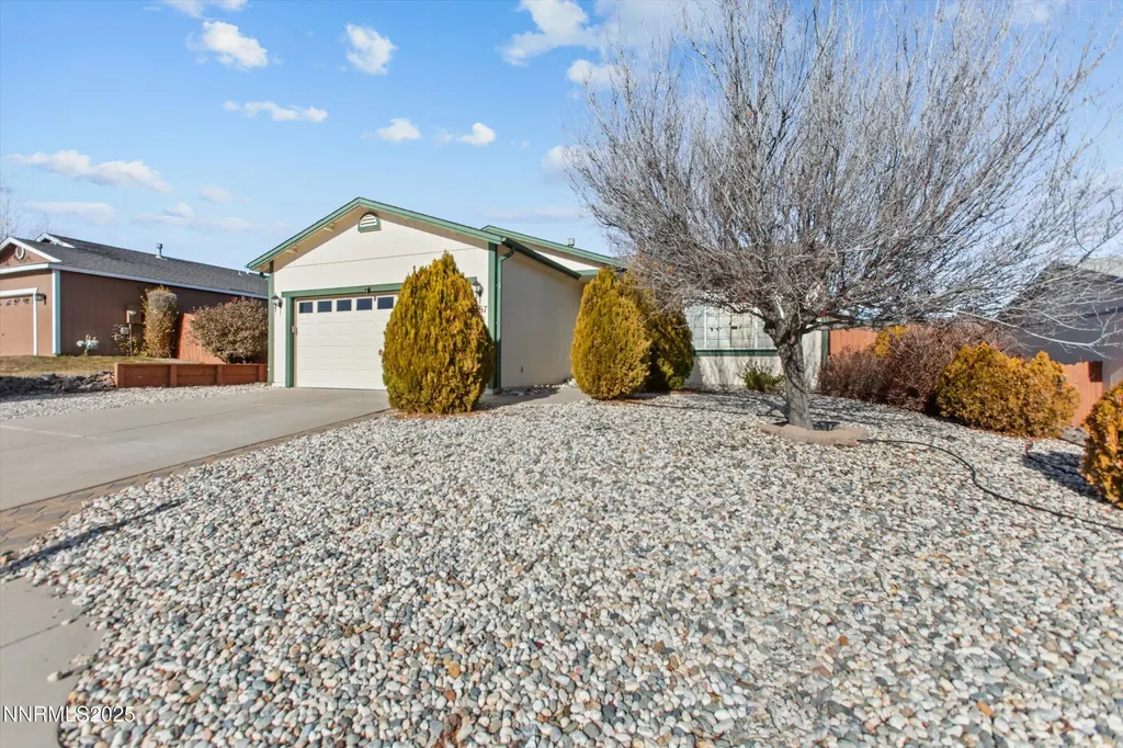7067 Beethoven Sun Valley NV 89433