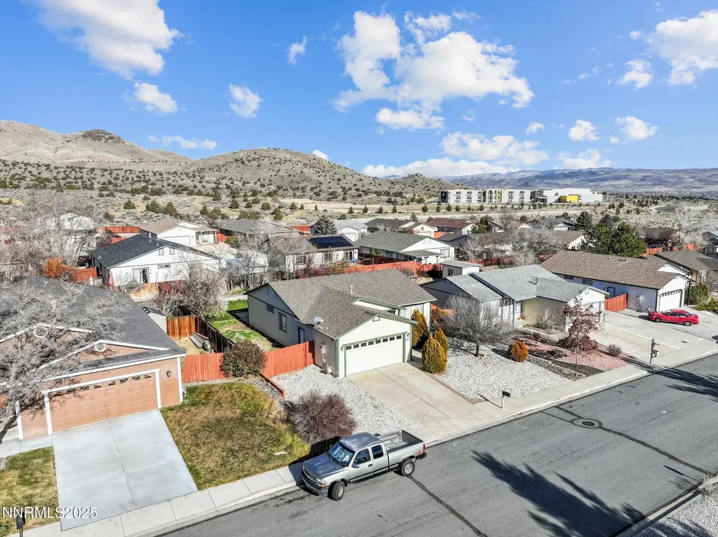 7067 Beethoven Sun Valley NV 89433
