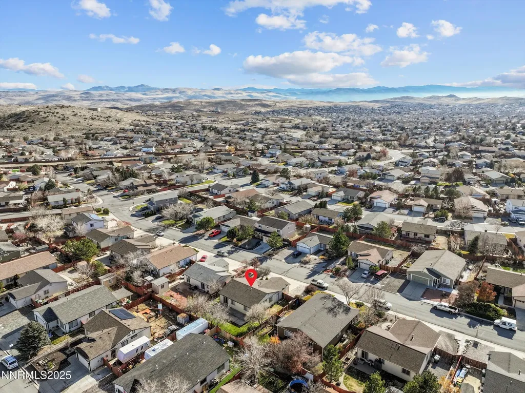 7067 Beethoven Sun Valley NV 89433