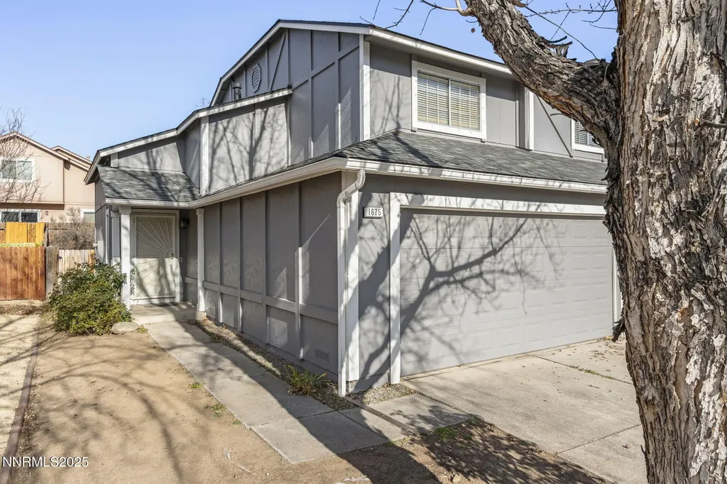 1675 Round Mountain Sparks NV 89434