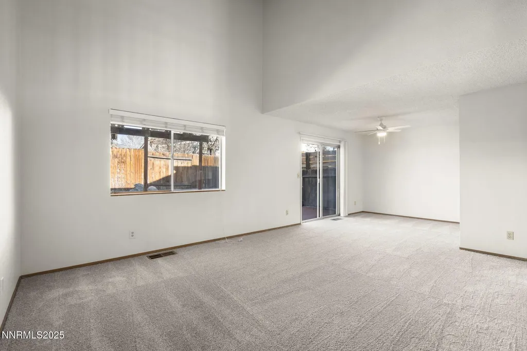 1675 Round Mountain Sparks NV 89434