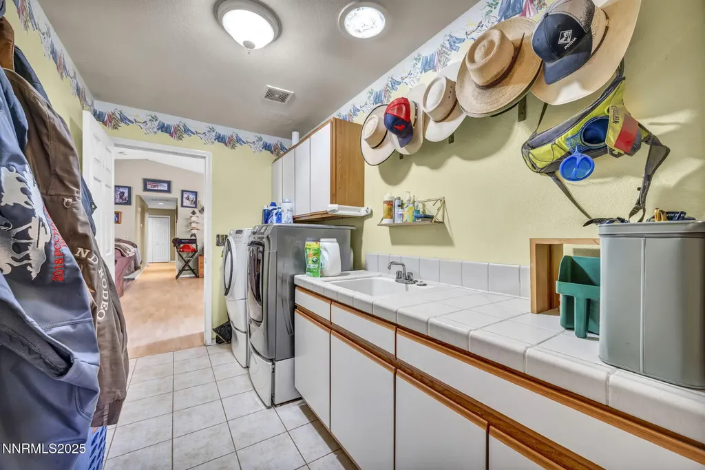 1347 Antelope Valley Reno NV 89506