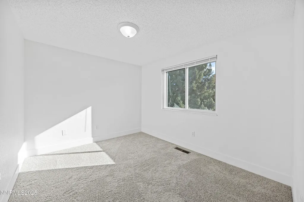 1290 Highgate Sparks NV 89434