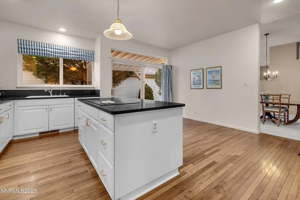3850 Chinook Creek Reno NV 89519