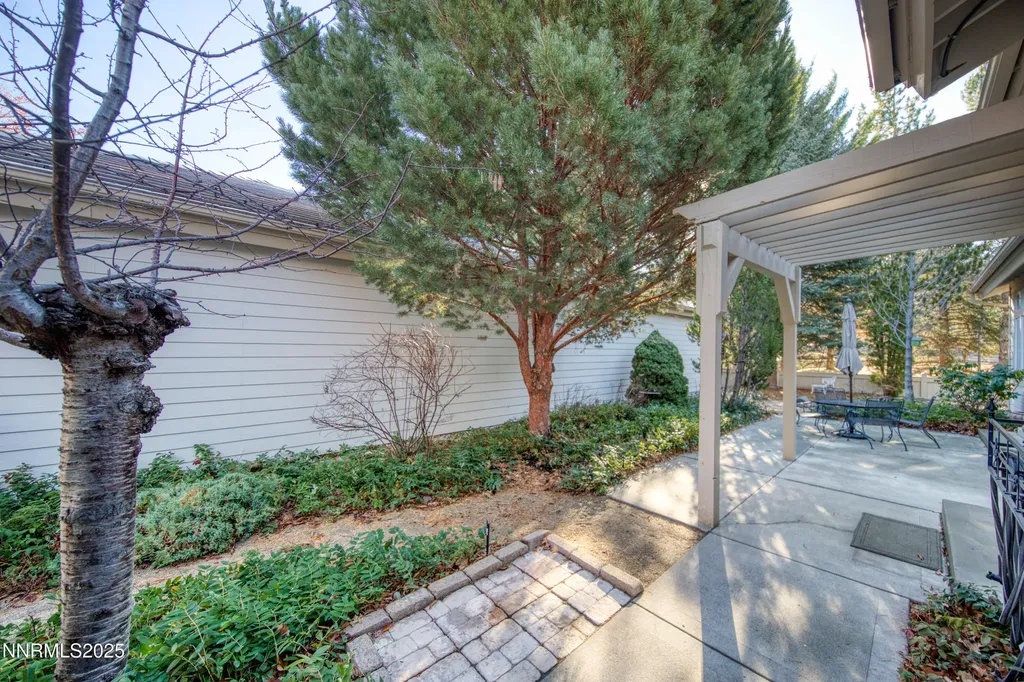 3850 Chinook Creek Reno NV 89519