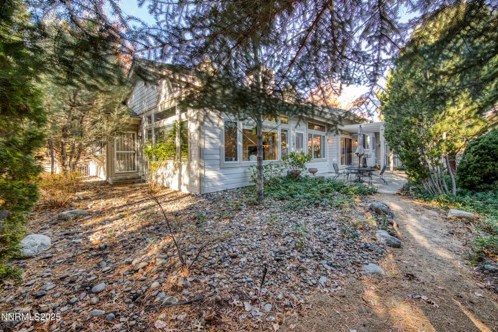 3850 Chinook Creek Reno NV 89519