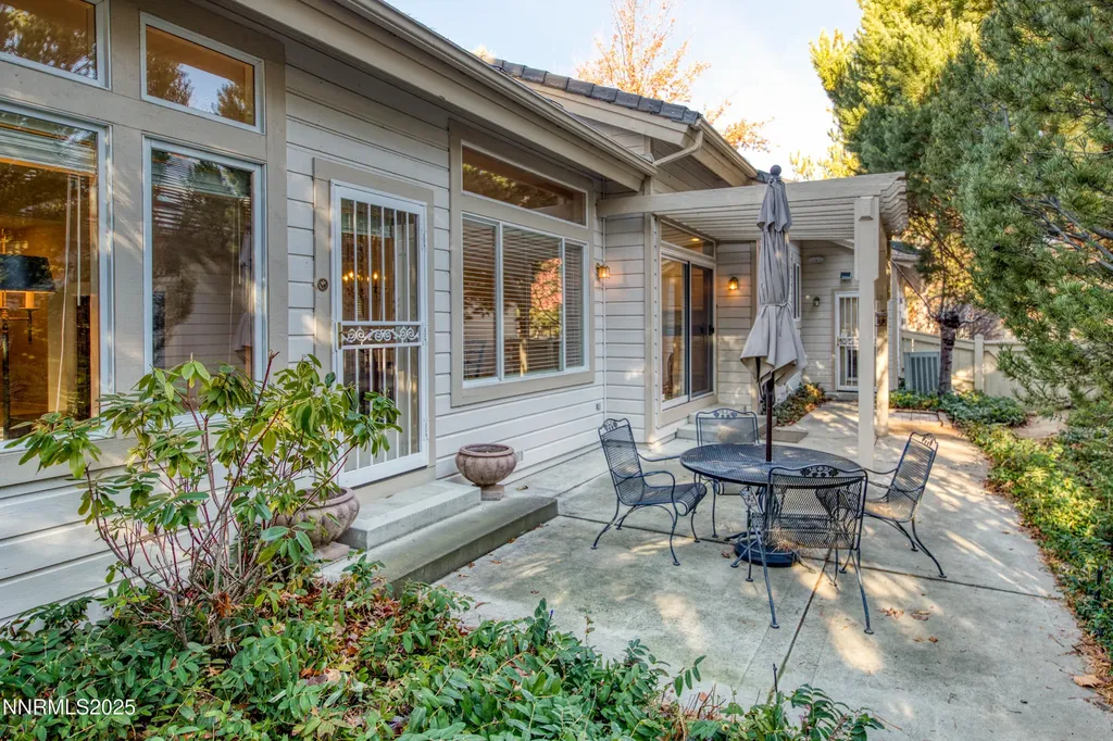3850 Chinook Creek Reno NV 89519