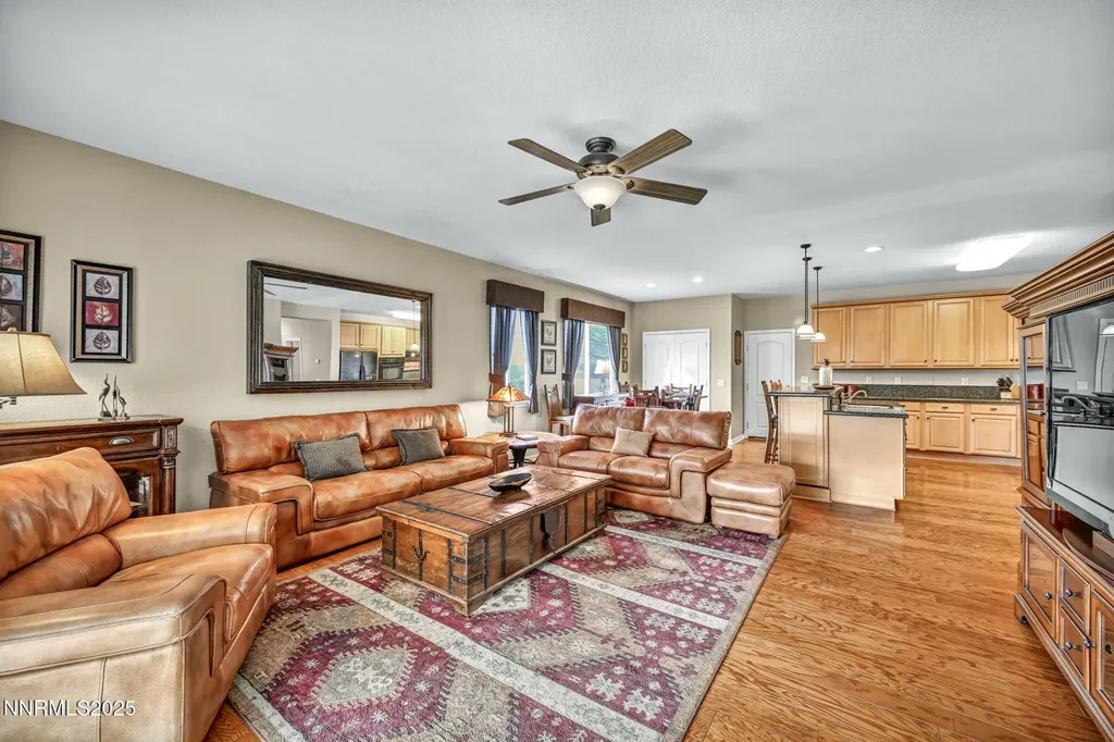 6142 Mia Vista Reno NV 89502