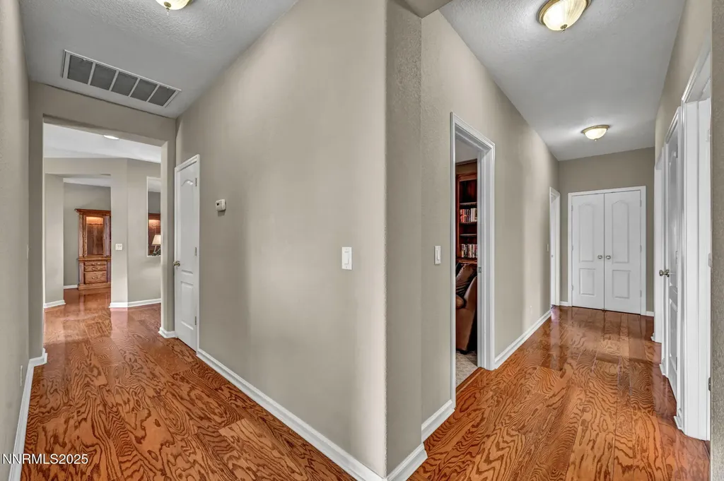 6142 Mia Vista Reno NV 89502