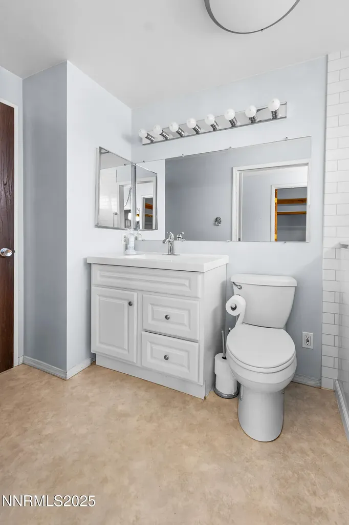 10 Julie Winnemucca NV 89445