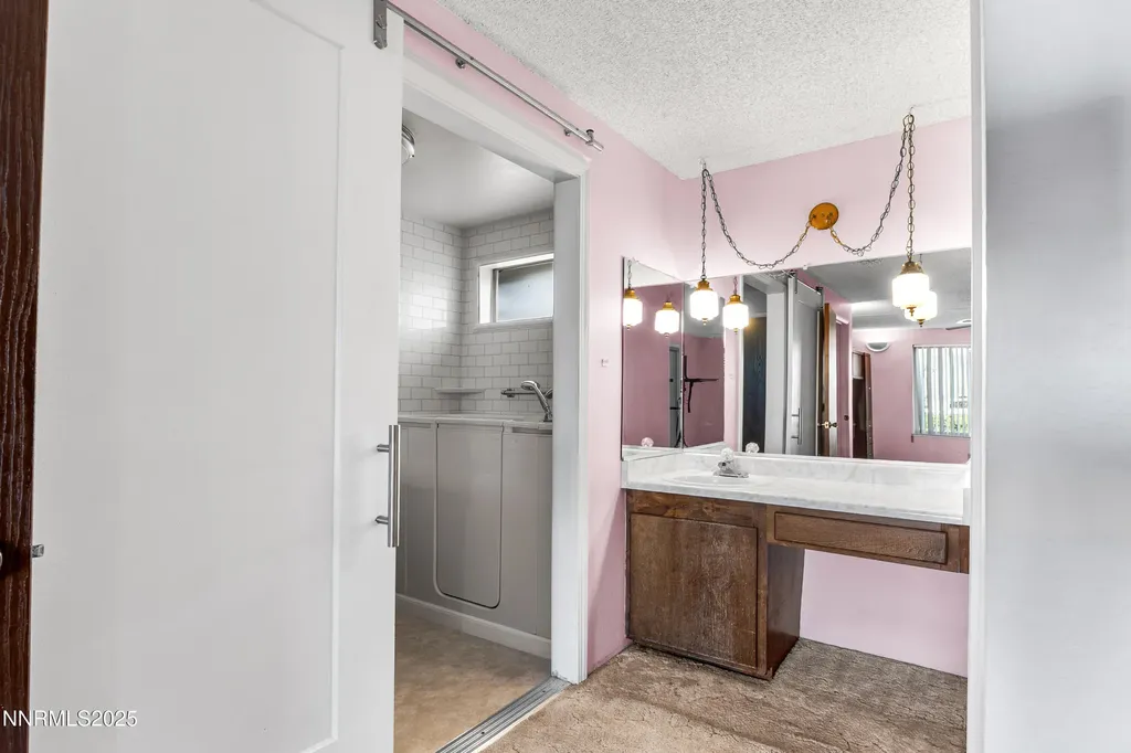 10 Julie Winnemucca NV 89445