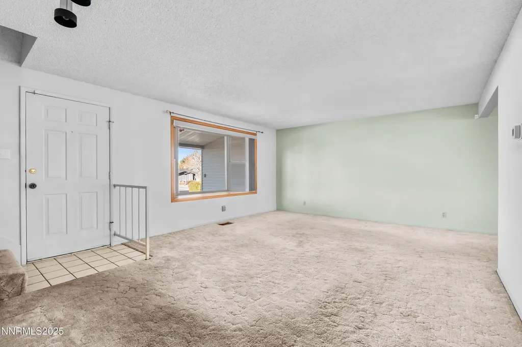 10 Julie Winnemucca NV 89445