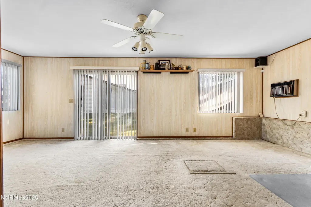 10 Julie Winnemucca NV 89445