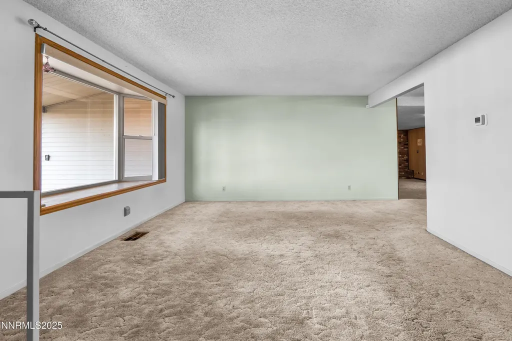 10 Julie Winnemucca NV 89445