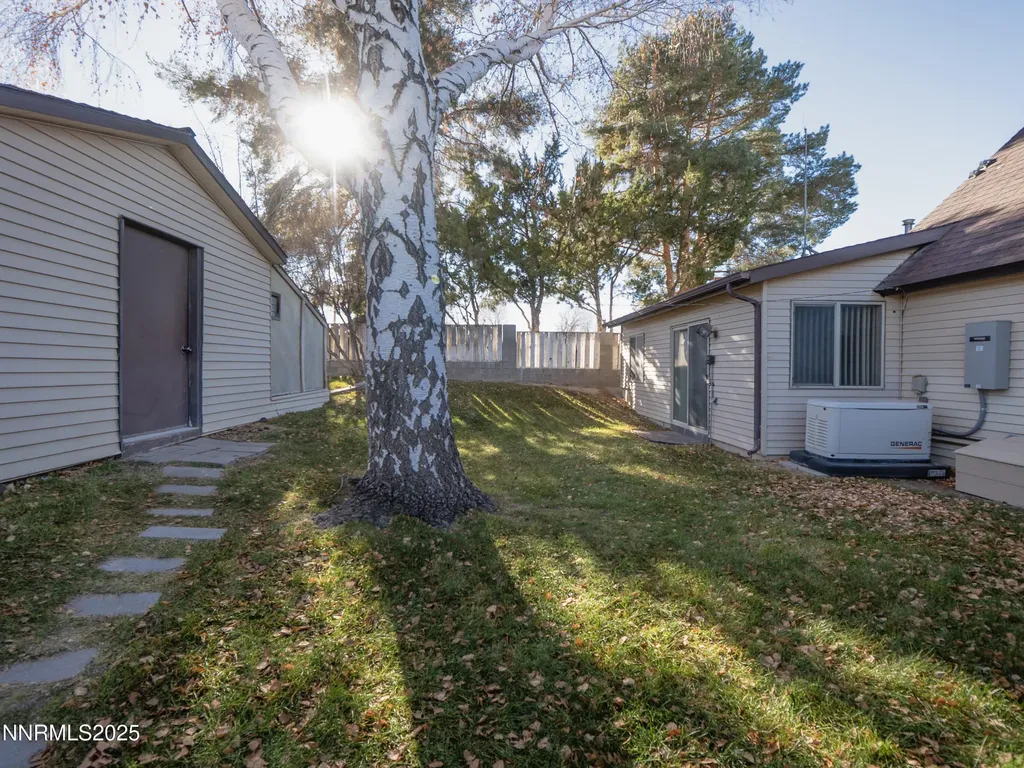 10 Julie Winnemucca NV 89445